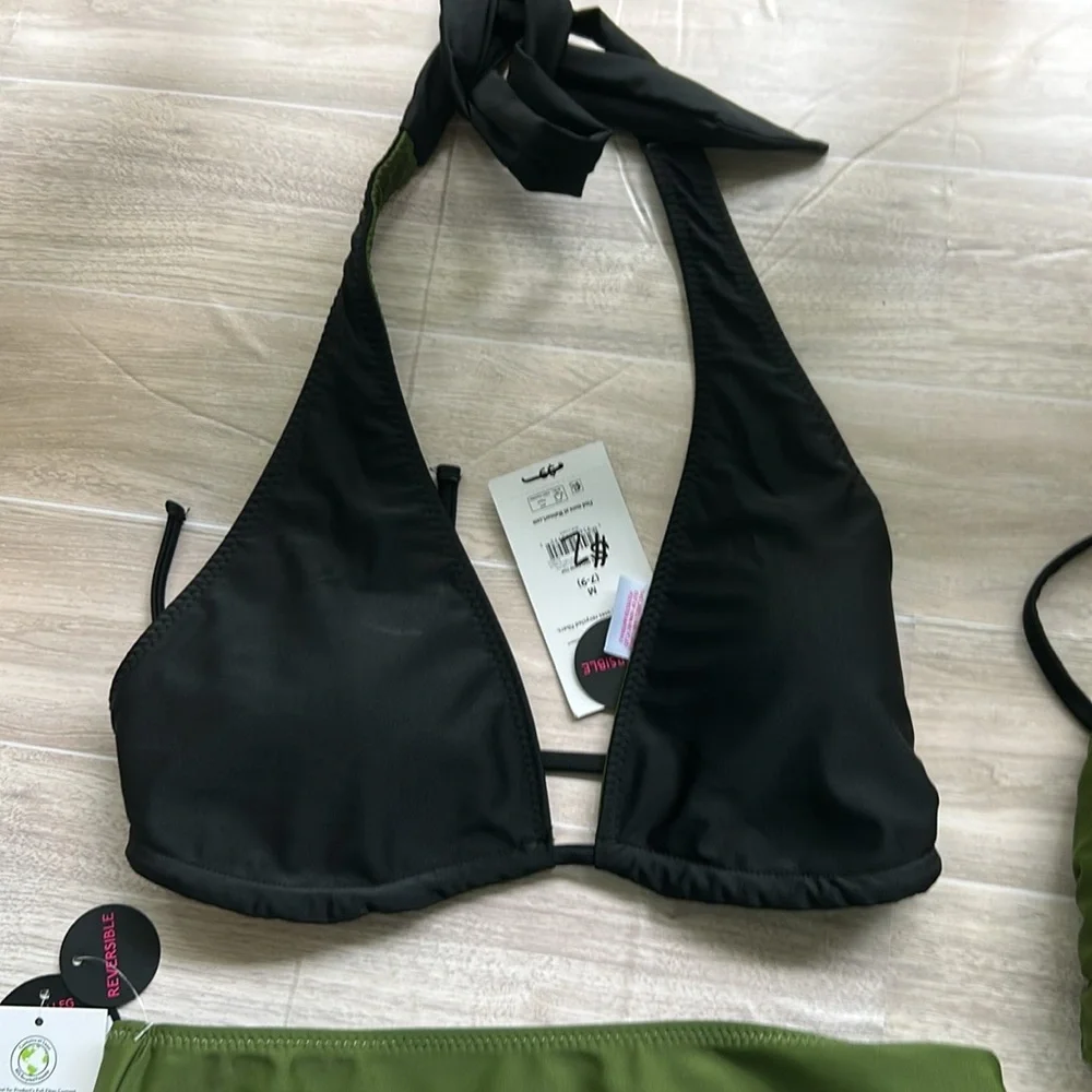 No Boundaries NWT Reversible Olive Green & Black Triangle Bikini Top